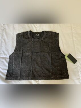 New with tags NUX crop tank womens size S